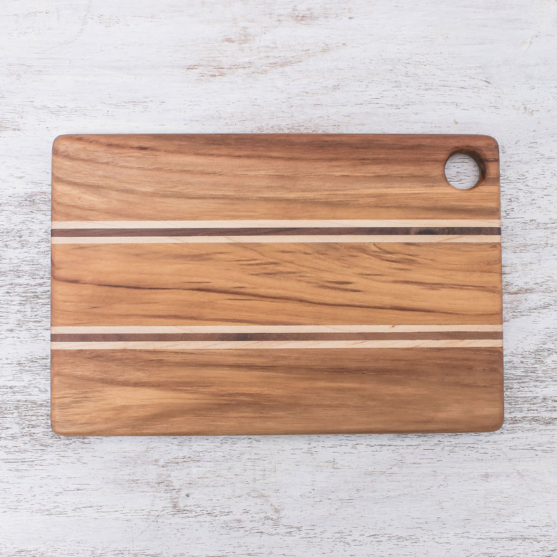 Planche à découper en bois