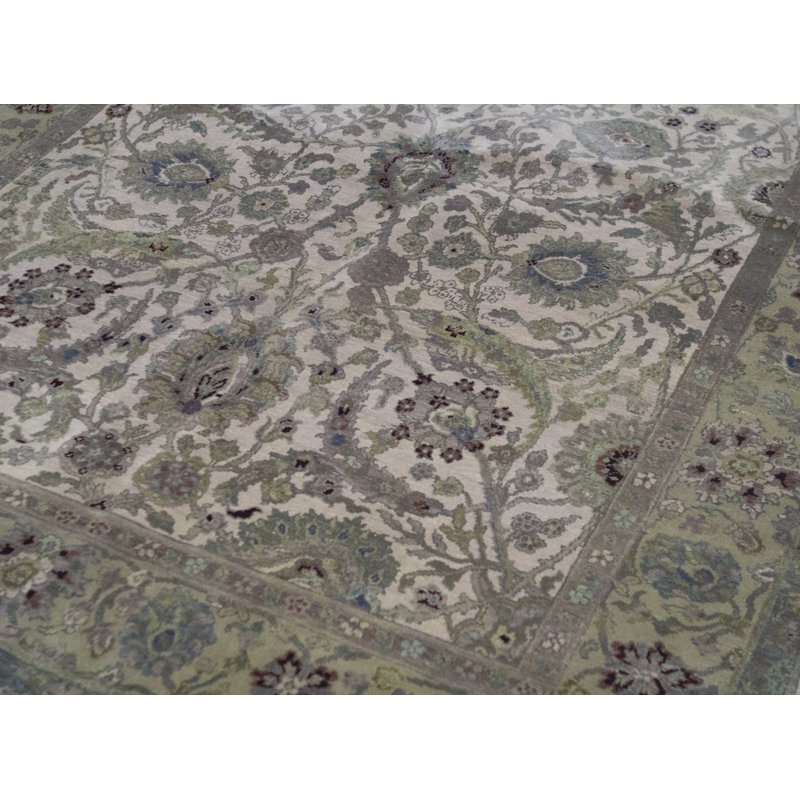 Hand Knotted Wool Oriental Area Rug