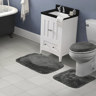 Billy-Dean Nylon 3 Piece Bath Rug Set with Non-Slip Backing