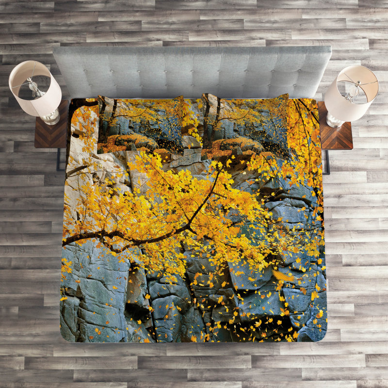 Farmhouse / Country Coverlet