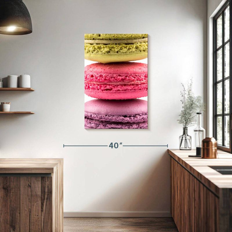 Yarlin Three Macarons, H 36 po x l 24 po