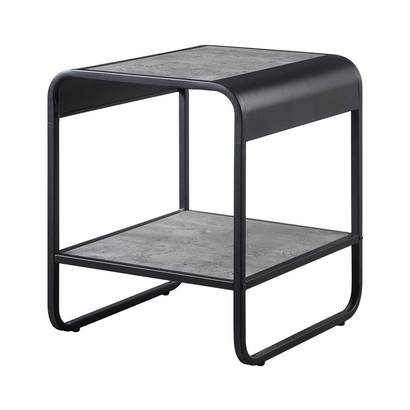 Table de bout traîneau, 21.07" H x 16.04" W x 18.03" D