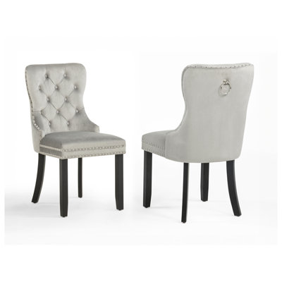 Ensemble de 2 chaises d'appoint en velours gris clair avec dossier capitonné, garniture cloutée et poignées anneaux en métal