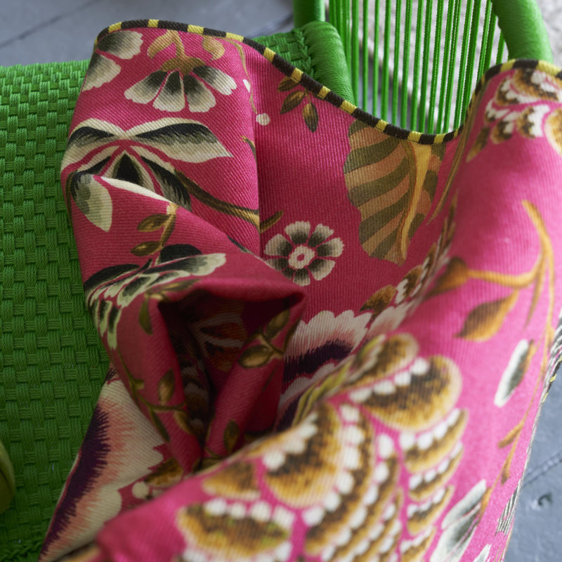 Rose de Damas Cerise Throw