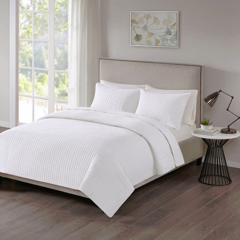 3 Piece Reversible Quilt Set White Full/Queen, Full / Double Quilt + 2 Shams, White