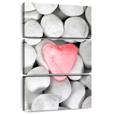Alvord Heart On Pebbles