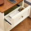 Table de chevet moderne de 22,9 po Riva avec station de charge, ports USB et tiroirs Riva-130631285