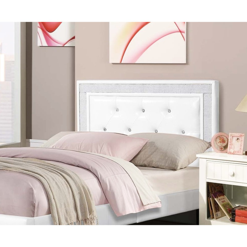 Cadre de lit simple de style, finition blanche, similicuir, tête de lit à losanges, taille de luminaire de la chambre à coucher avec pieds de soutien centraux, mise à niveau