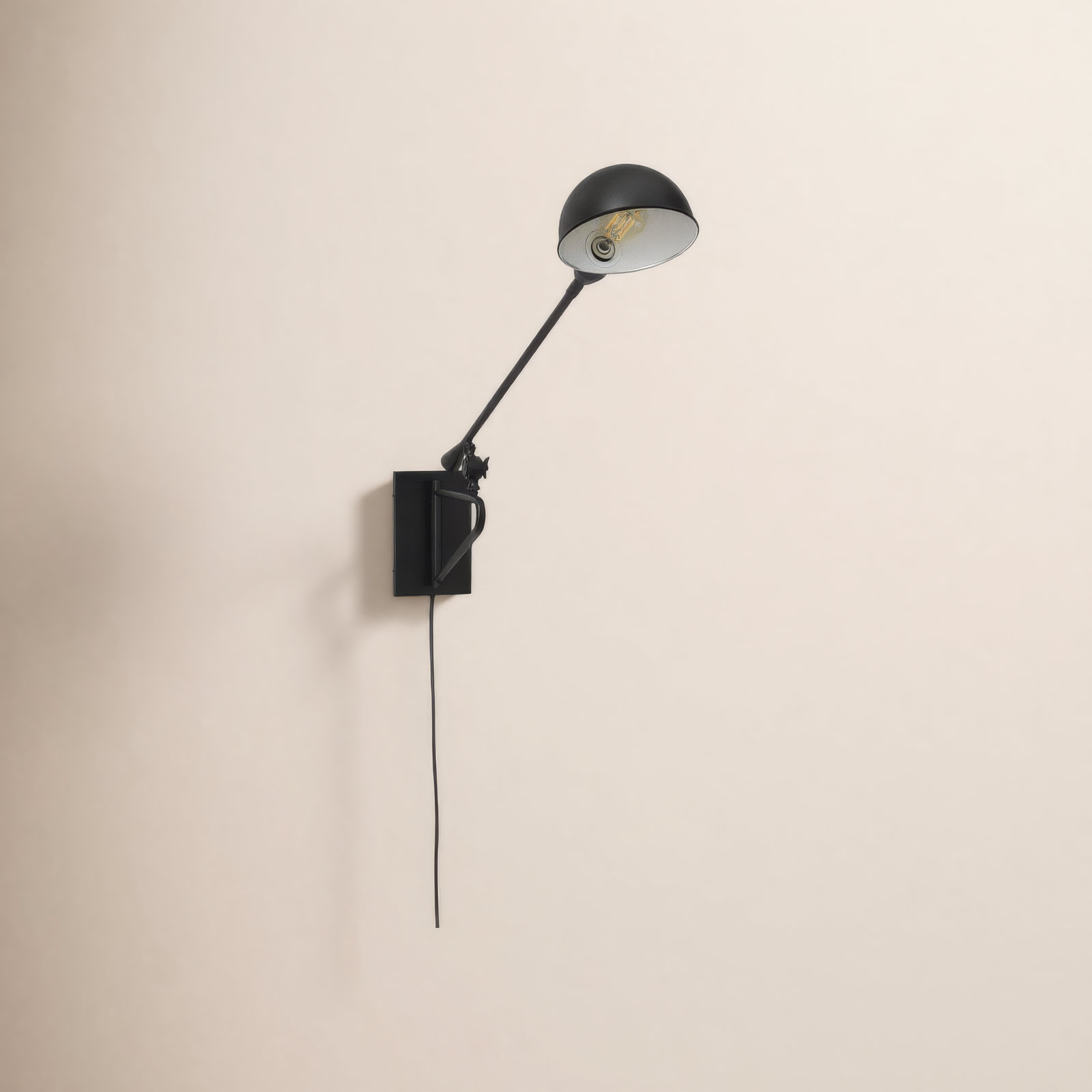 Arvis Single Light Armed Sconce