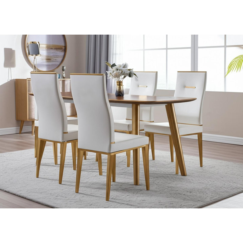 Ensemble de quatre chaises d'appoint de salle à manger rembourrées en similicuir blanc et or