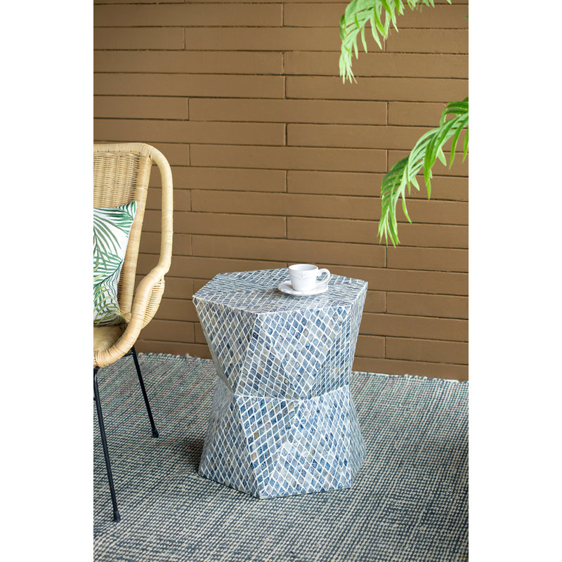 Table d'appoint décorative 19 x 19 x 20 po Capiz