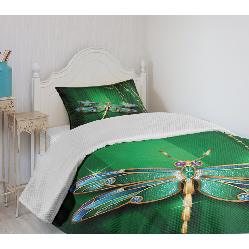 Twin White Quilted Dragonfly Bedspread Set