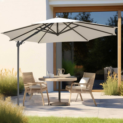 Brynjar 300cm Cantilever Parasol