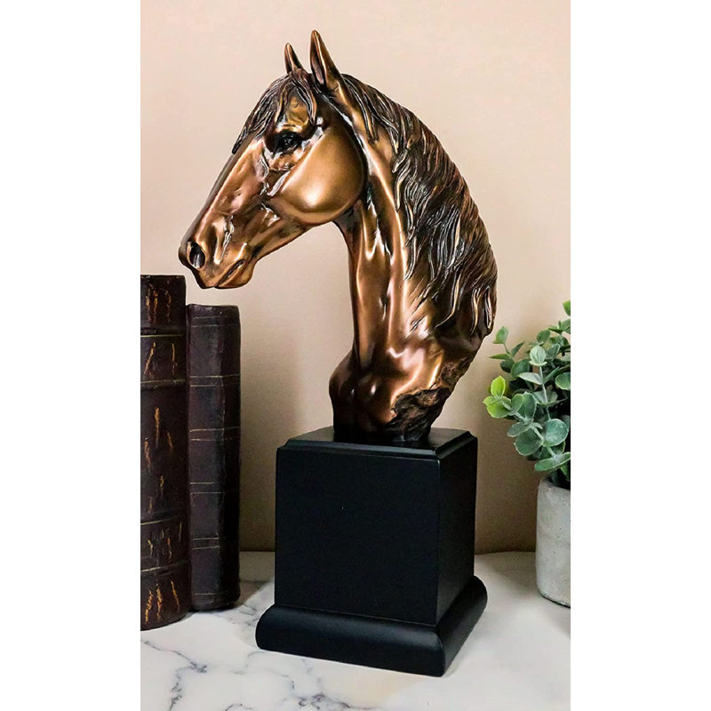 Figurine Jonesha