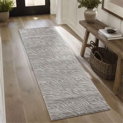 Tapis de couloir 2 pi 7 po x 9 pi 10 po Geometrix avec construction durable, finition grise, style géométrique moderne pour le couloir et l'entrée
