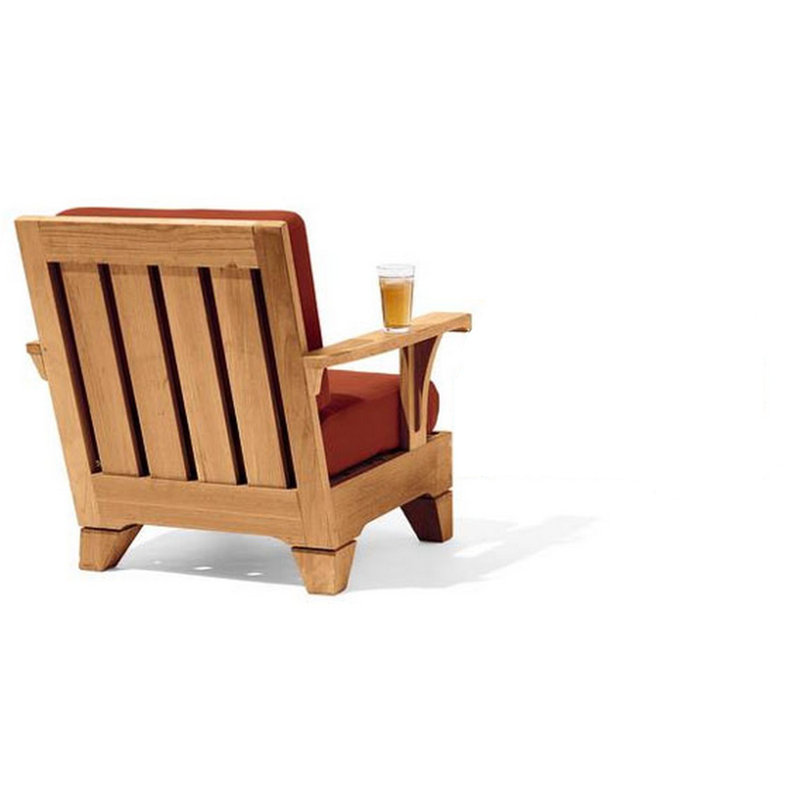 Caranas Outdoor Lounge Chair