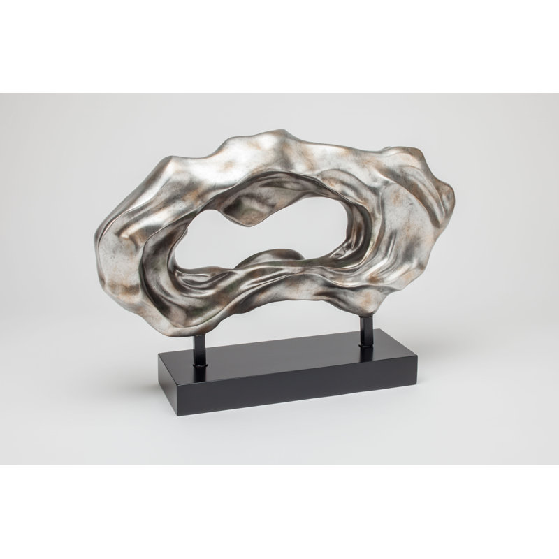 Figurines & Sculptures