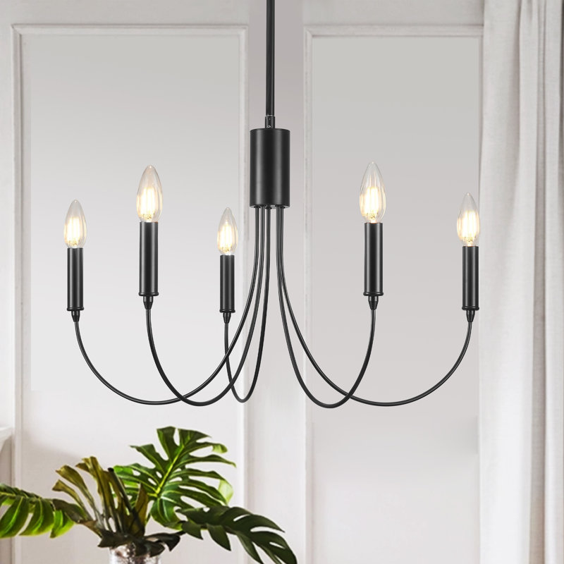Lustre classique à 5 lumières de style bougie Clerise, 5, Noir mat