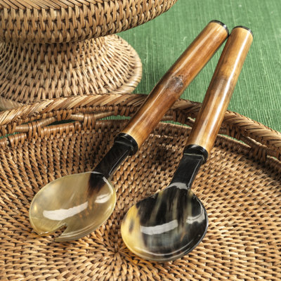 Selvo Bamboo and Horn Server Set
