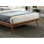 Mobilier de chambre à coucher moderne en bois brun avec lit plateforme double moderne et élégant (seulement lit)
