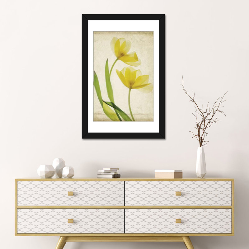 «Parchment Flowers IV», impression sur toile, H 24 po x l 16 po x P 1 po, Papier avec cadre noir, Blanc