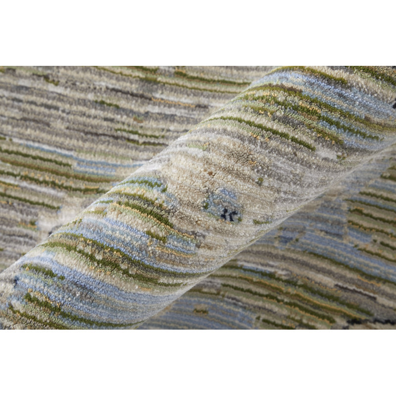 Ivory and Blue Floral Rectangular 5' x 7' Viscose Rug
