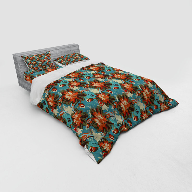 Farmhouse / Country Floral Duvet Cover, Queen Duvet Cover + 3 Additional Pieces