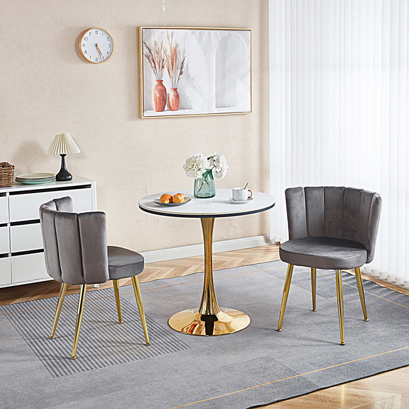Chaise de salle à manger moderne avec pieds en tube de fer de couleur dorée, velours et dossier confortable, ensemble de 2