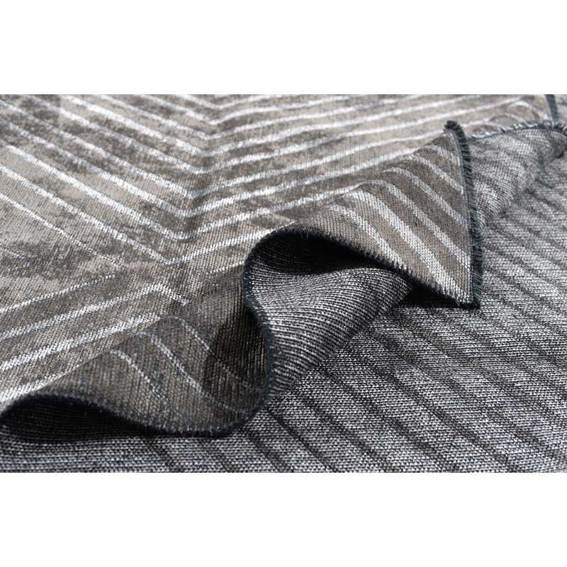 Tapis gris argenté / gris foncé Rapture, Rectangle 7 pi 10 po x 9 pi 10 po