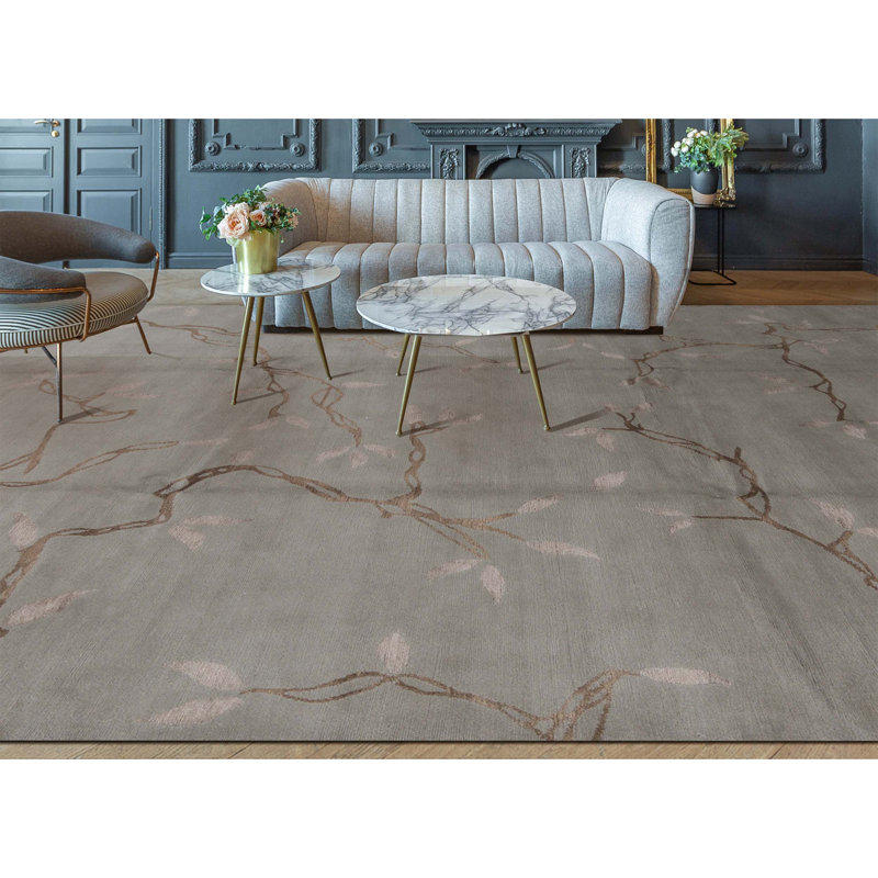 Wool Floral Area Rug in Gray