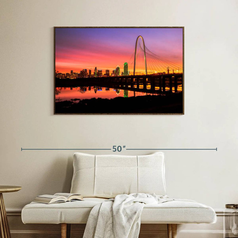 L'aube au pont de Dallas, Cadre flottant noyer, 40 po x 27 po