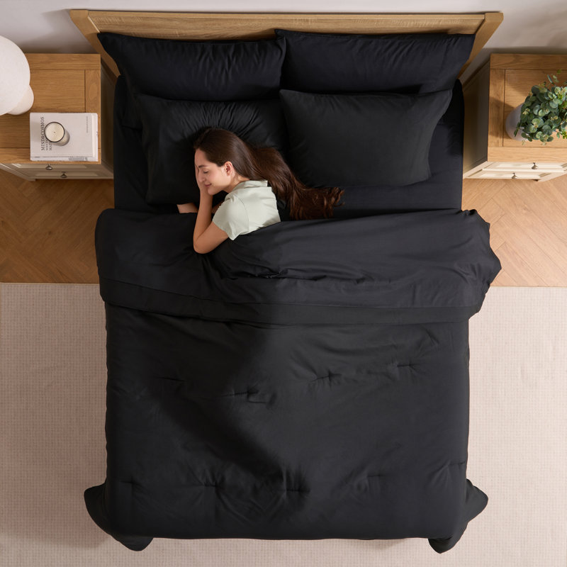 Soft Microfiber 7 Piece Comforter Set with Sheets, Full / Double Comforter + 6 Additional Pieces, Black