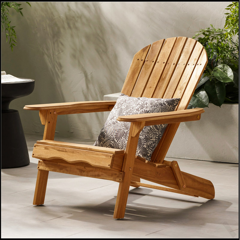 Chaise Adirondack pliante avec dossier à lattes et accoudoirs larges, parfaite pour la détente sur le patio, le jardin et le foyer