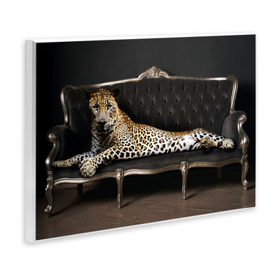 «Cheetah Sprawled on Couch», art mural sur bois par Reinders