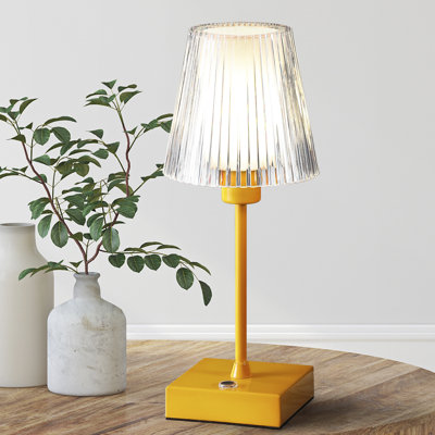 Zuria Lamp