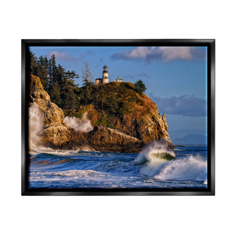 «Rolling Sea Waves Lighthouse Cliff Floater», art mural par Rick Berk, Cadre flottant noir de jais