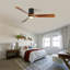 Ventilateur de plafond encastré noir mat intérieur / extérieur 60 po à DEL avec pales en bois, télécommande CC 6 vitesses