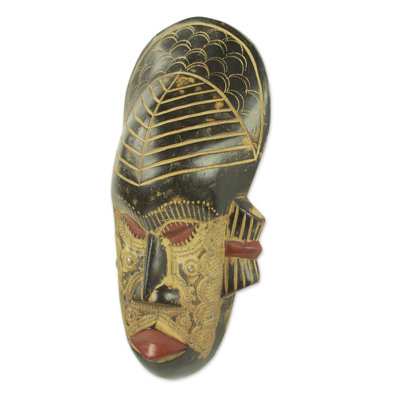 Mon coeur-masque en bois africain