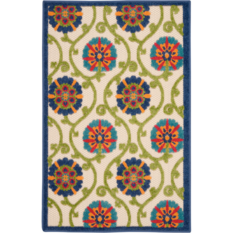Tapis intérieur / extérieur à motif floral ivoire / bleu / vert Eaglin, Rectangle 2 pi 8 po x 4 pi