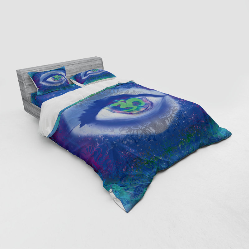 Eclectic Polyester Damask Duvet Cover, Queen Duvet Cover + 3 Additional Pieces