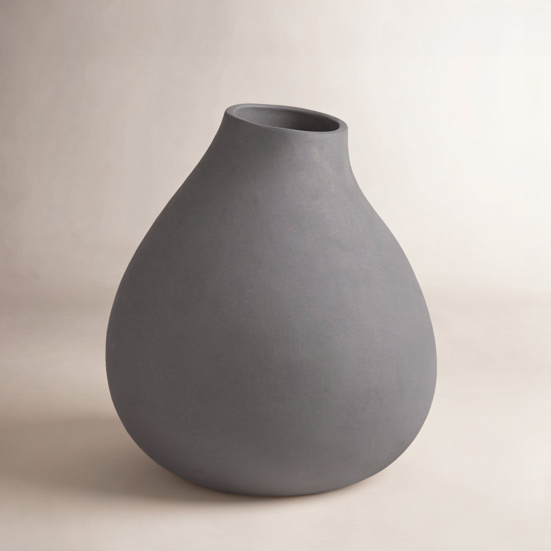 NONA Porcelain Table Vase