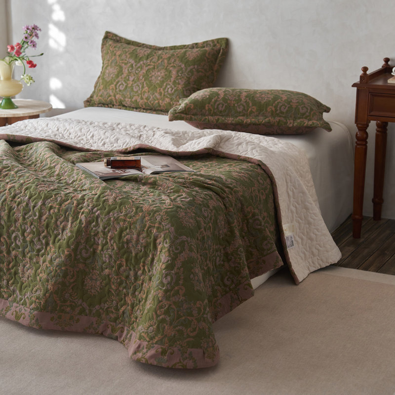 Vintage 3-Piece Cotton Double-Layer Paisley Quilt Set, Green, King Quilt + 2 Standard Shams