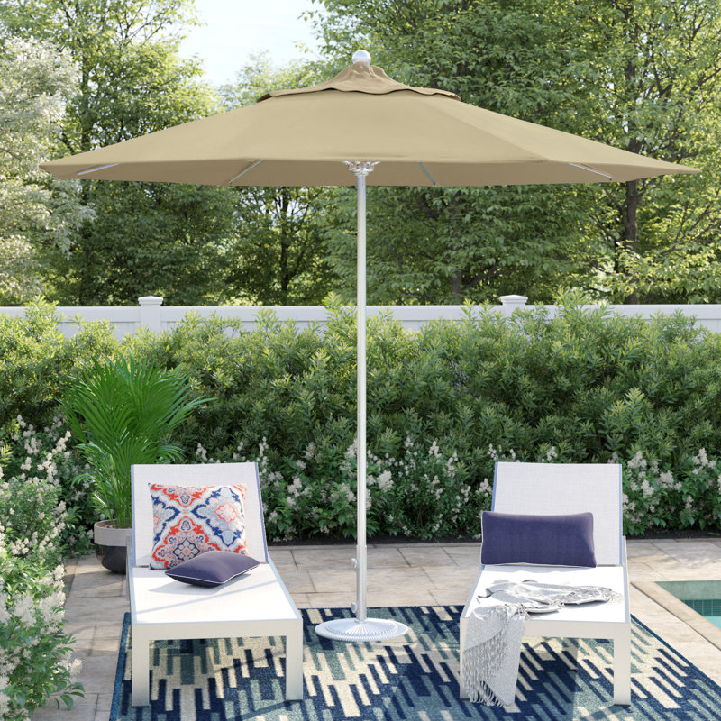 Parasol de patio blanc de qualité commerciale 9 pi Hibo, Blanc mat, Beige antique