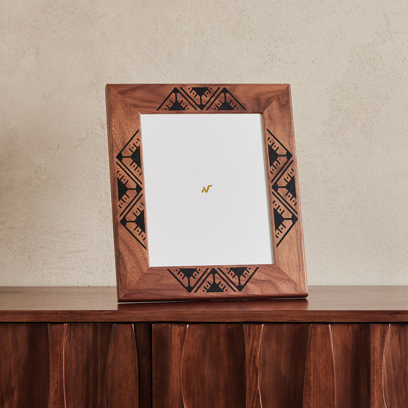 Natural American Walnut Photo Frame 8"x10" Patterned