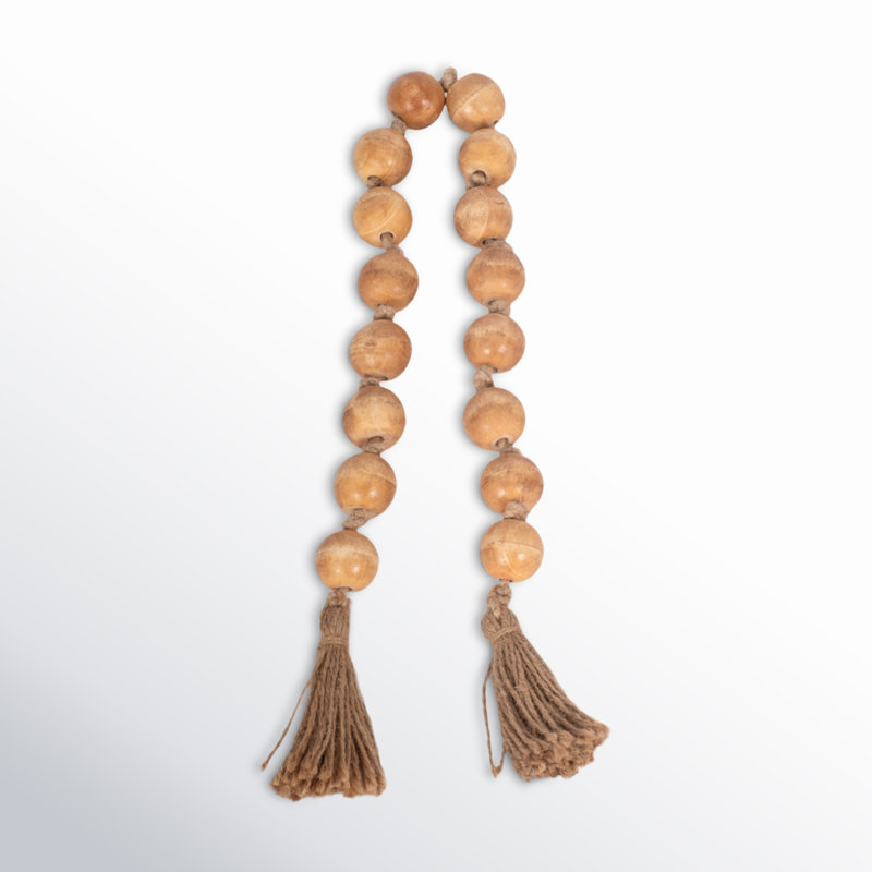 Perles décoratives fabriquées à la main en bois de manguier et en jute avec des accents tissés, Brun