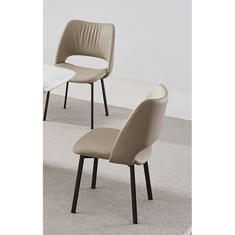 Chaise d'appoint rembourrée en similicuir Permelia