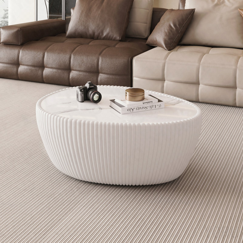 Table basse en forme d'œuf Goose