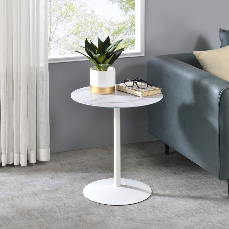 Table de bout Circa 17,5 po avec plateau en marbre texturé Circa, Blanc, Blanc