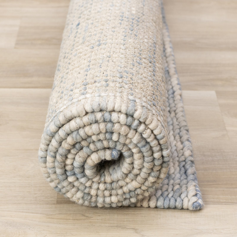 Tapis bleu en laine fait à la main Yarenys, Rectangle 5 pi 3 po x 7 pi 7 po