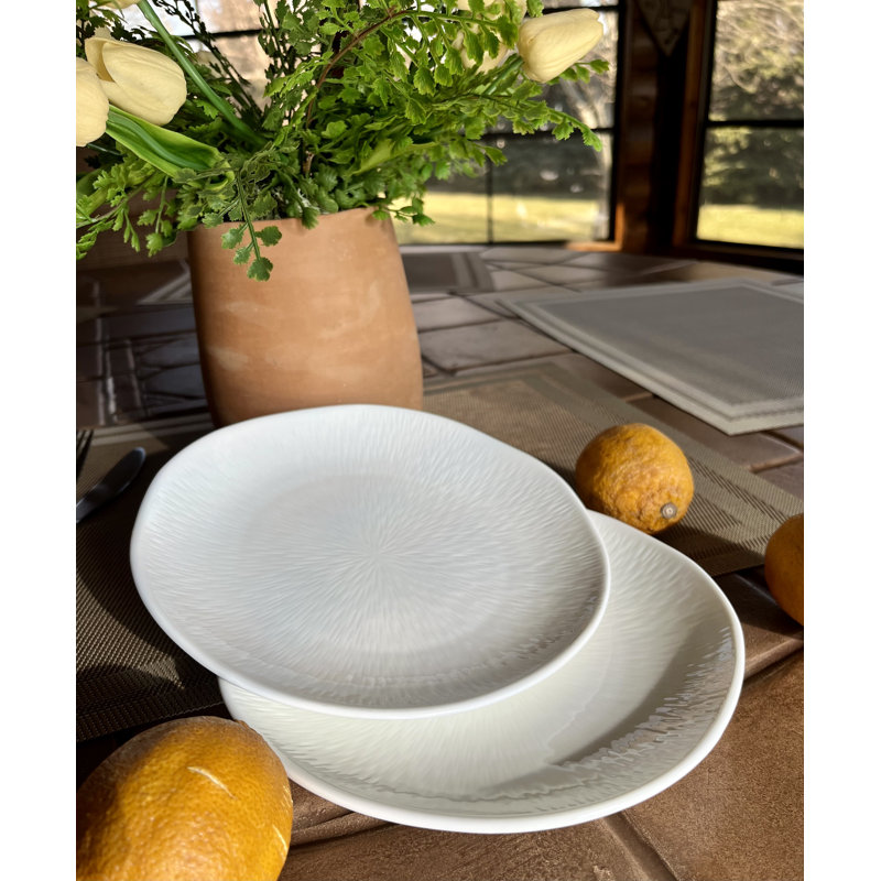 Assiette à salade en porcelaine blanche